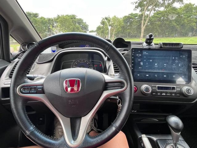 2009 Honda K12 1.8 VTI-S  渦輪車 全車精品 卡夢引擎蓋 此車為性能車，不附任何保證保固  第7張相片