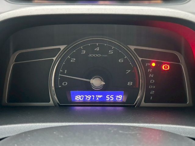 2011 Honda Civic K12 1.8 白 換上帥帥的空力套件 等帥帥的你來開~  第6張相片