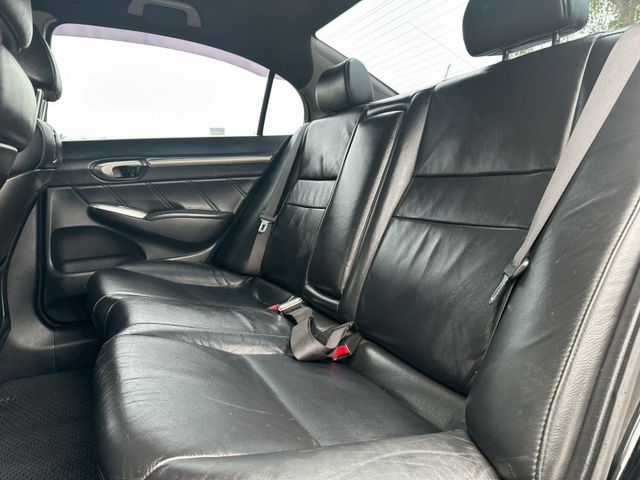 2011 Honda civic K12 VTI黑 里程保證12.8萬、無泡水、無重大事故 重點配備：安卓機、倒車顯影  第5張相片