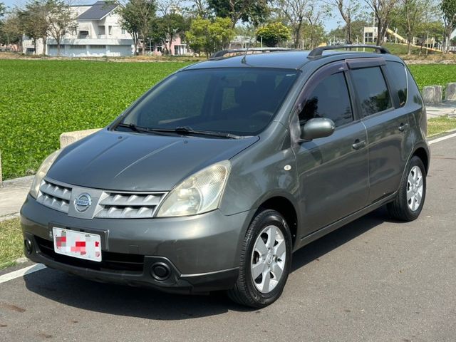 2011 Nissan Livina 1.6灰 僅跑18.7萬保證里程、無泡水、無重大事故 後座可6/4分離、通勤代步的  第1張相片