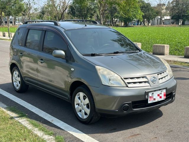 2011 Nissan Livina 1.6灰 僅跑18.7萬保證里程、無泡水、無重大事故 後座可6/4分離、通勤代步的  第2張相片