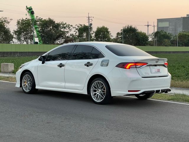 2020 Toyota Altis 1.8 保證里程、無重大事故、無泡水 重點配備：一鍵啟動、摸門解鎖、恆溫空調  第4張相片