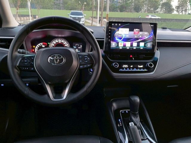 2020 Toyota Altis 1.8 保證里程、無重大事故、無泡水 重點配備：一鍵啟動、摸門解鎖、恆溫空調  第9張相片