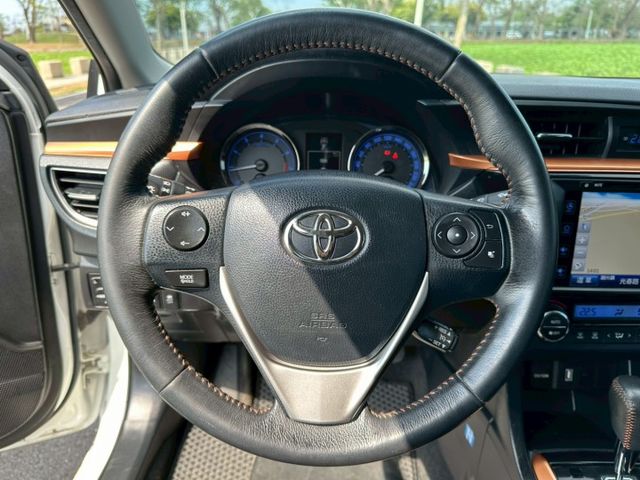 2016 Toyota Altis X版 僅跑14.7萬保證里程 X版獨特空力套件  第5張相片