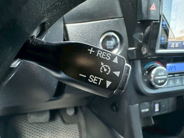 2016 Toyota Altis X版 僅跑14.7萬保證里程 X版獨特空力套件  第6張相片