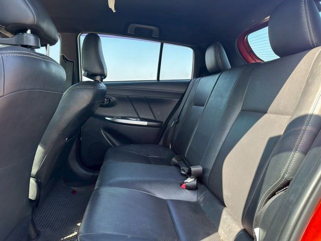 2014 Toyota Yaris 璀璨橘 僅跑10.6萬保證里程、無重大事故、無泡水  第5張相片