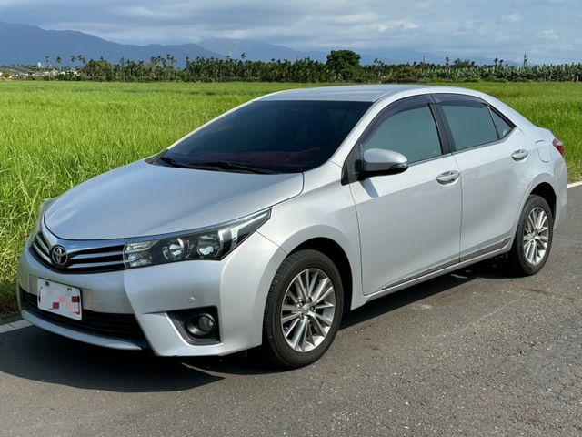 2014 Toyota Altis 1.8 僅跑8萬保證里程、原版件、無泡水 重點配備：定速系統、恆溫空調  第1張相片