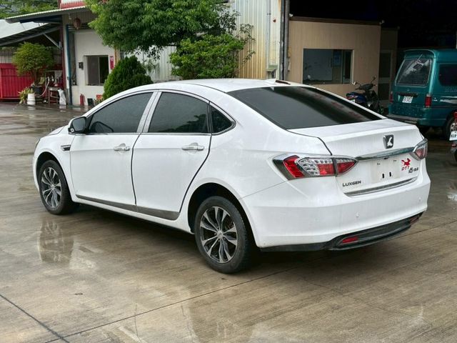 讓我來為你遮風擋雨2013 Luxgen S5 1.8 Turbo｜絕版出清價  第2張相片