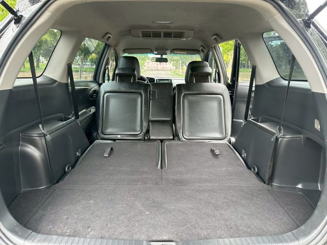 2013 Toyota Wish 2.0豪華版 僅跑21萬保證里程、原版件、無泡水 重點配備：摸門解鎖、一鍵啟動、恆溫空  第8張相片