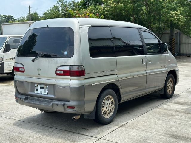 2000 Mitsubishi Space gear 2.4 七人座 僅跑十萬出頭保證里程 水路大整理過，買到賺到  第3張相片