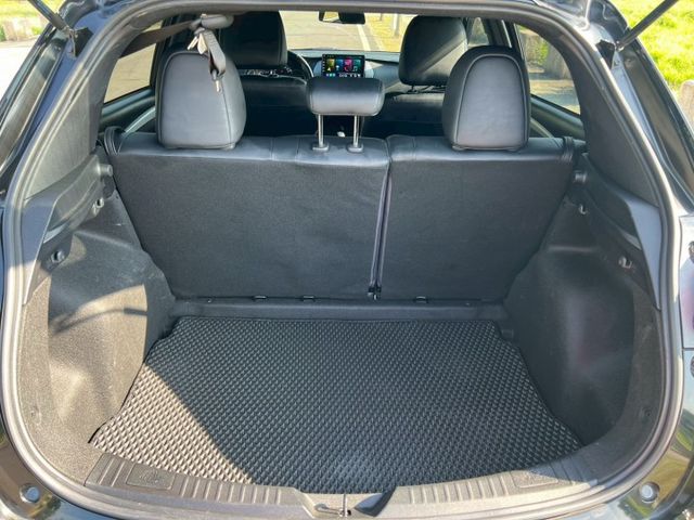 2022 Toyota Yaris 1.5 S  里程12萬公里 里程保證 無重大事故 無泡水 可認證  光感應頭燈 S  第13張相片