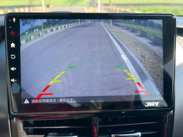 2022 Toyota Yaris 1.5 S  里程12萬公里 里程保證 無重大事故 無泡水 可認證  光感應頭燈 S  第15張相片
