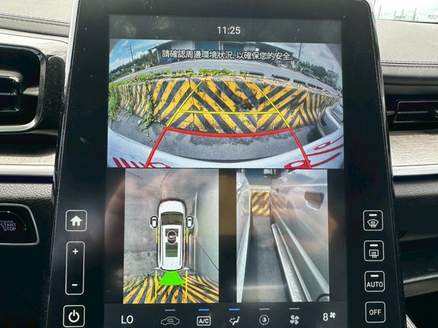 2024 Hyundai Custin GLT-B 1.5白 僅跑3.1萬保證里程、原版件、無泡水 重點配備：全景天窗（  第10張相片
