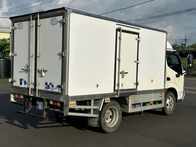 2020 HINO 300 冷凍箱 11.5呎 自排貨車～ 僅跑13.8萬保證里程、無重大事故、無泡水 重點配備：四面錄  第3張相片