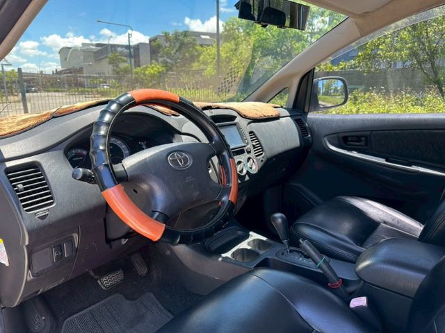 2013 Toyota Innova 2.0 五人客貨 僅跑24.5萬保證里程、無重大事故、無泡水 實用的箱車、靈活的空  第3張相片