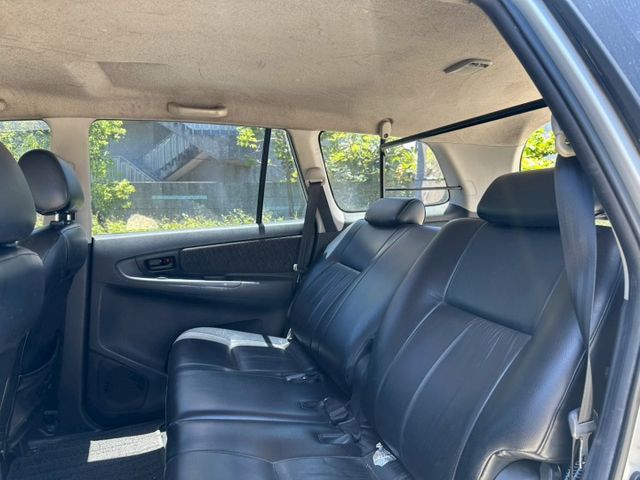 2013 Toyota Innova 2.0 五人客貨 僅跑24.5萬保證里程、無重大事故、無泡水 實用的箱車、靈活的空  第5張相片
