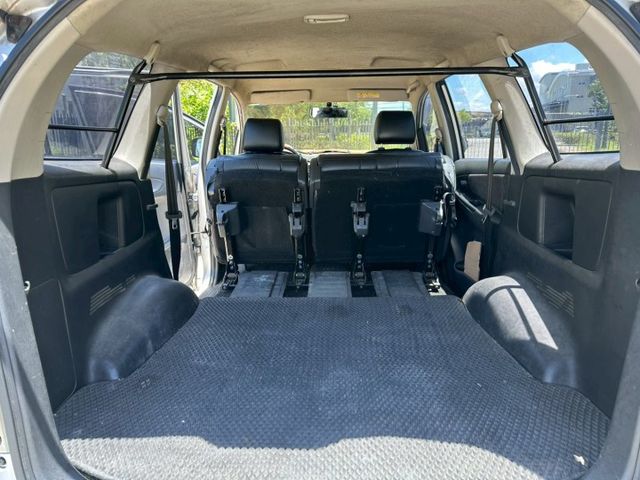 2013 Toyota Innova 2.0 五人客貨 僅跑24.5萬保證里程、無重大事故、無泡水 實用的箱車、靈活的空  第6張相片