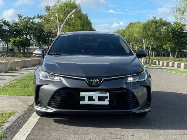 2021 Toyota Altis 1.8汽油 雲河灰 僅跑12萬公里 里程保證 保證無重大事故 無泡水 重點配備（依實  第3張相片