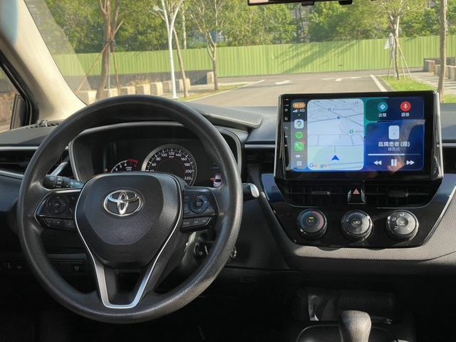 2021 Toyota Altis 1.8汽油 雲河灰 僅跑12萬公里 里程保證 保證無重大事故 無泡水 重點配備（依實  第5張相片