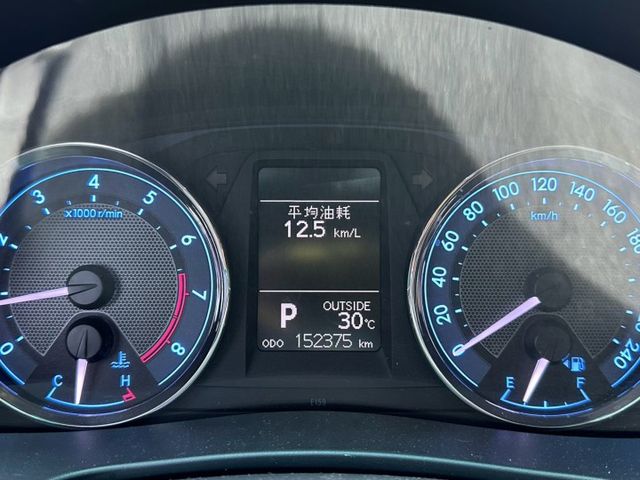 2015 Toyota Altis S+ 1.8 僅跑15.2萬保證里程、無重大事故、無泡水 重點配備：定速巡航系統、摸  第5張相片