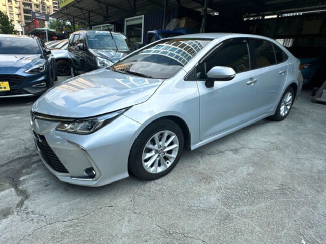 TOYOTA豐田 ALTIS  第1張相片