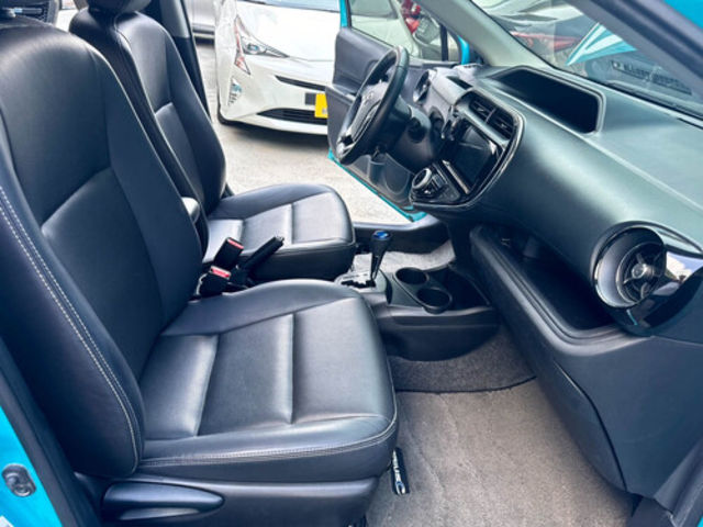 TOYOTA豐田 PRIUS C  第13張相片