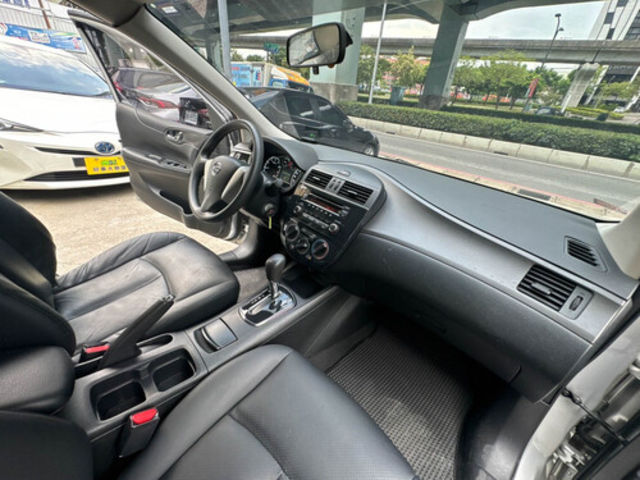 NISSAN日產 TIIDA  第11張相片