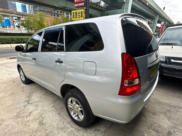 TOYOTA豐田 INNOVA  第4張相片