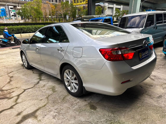 TOYOTA豐田 CAMRY HYBRID  第4張相片