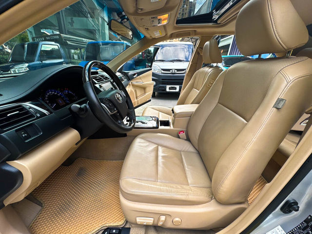TOYOTA豐田 CAMRY HYBRID  第13張相片