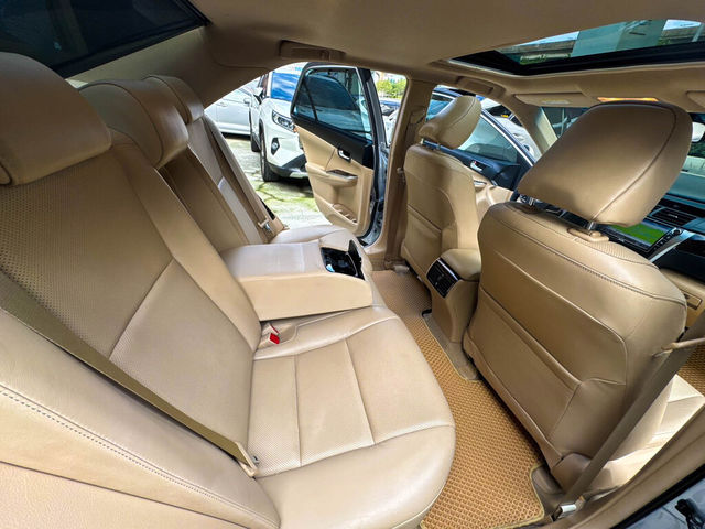 TOYOTA豐田 CAMRY HYBRID  第16張相片