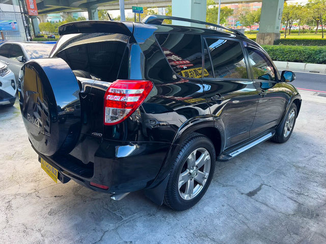 TOYOTA豐田 RAV4  第5張相片