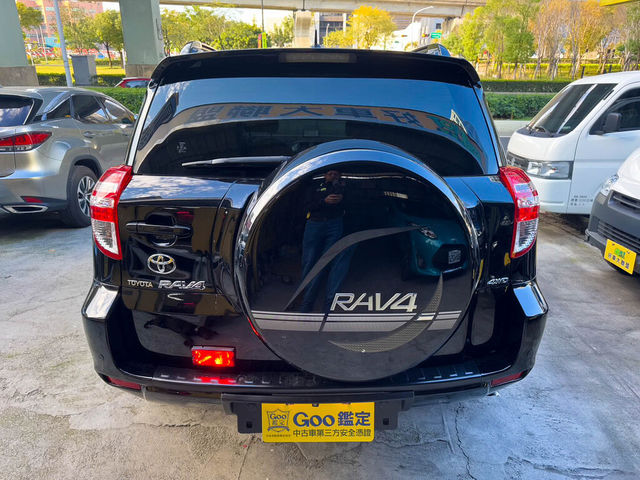 TOYOTA豐田 RAV4  第11張相片