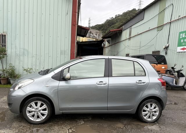 TOYOTA豐田 YARIS  第7張相片