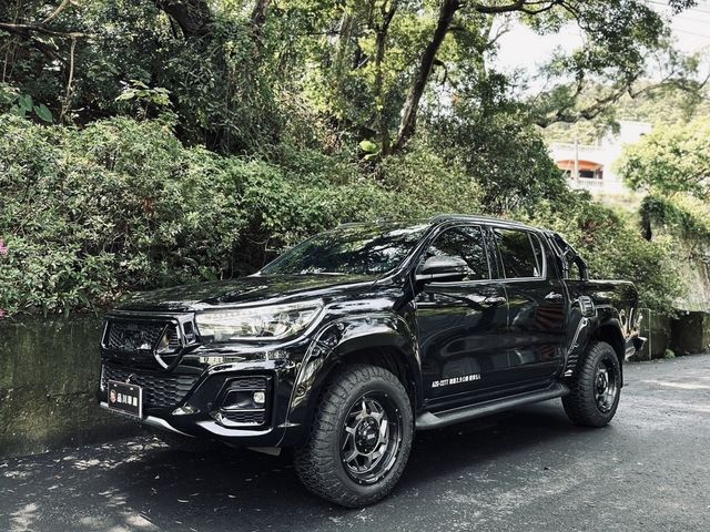 TOYOTA豐田 HILUX  第1張相片