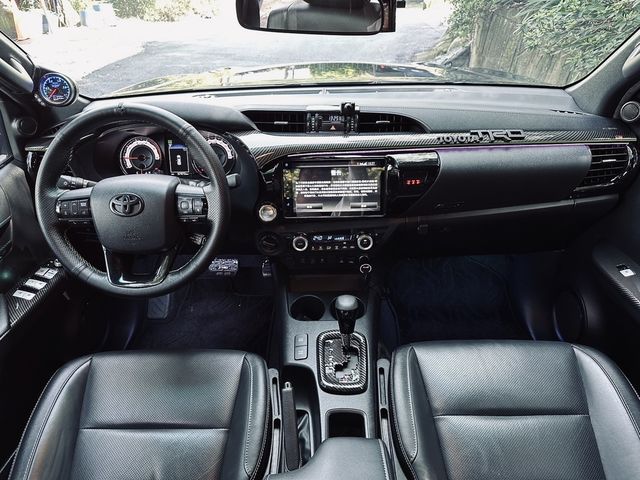 TOYOTA豐田 HILUX  第7張相片