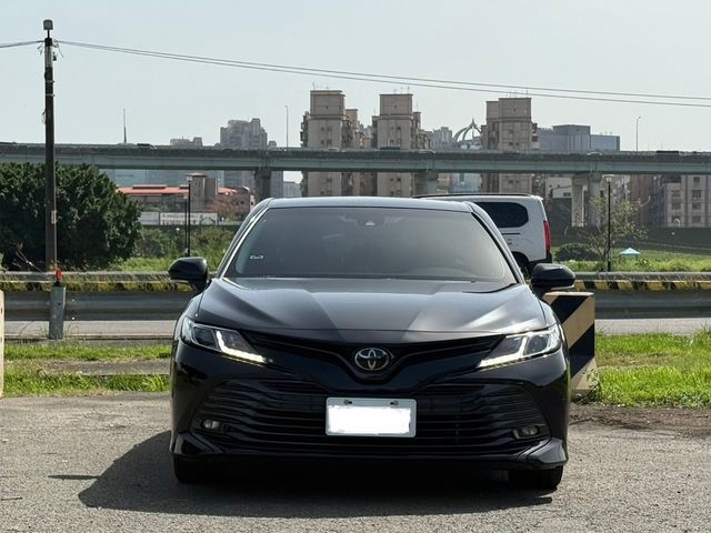 TOYOTA豐田 CAMRY  第2張相片