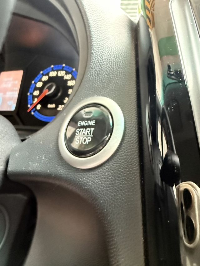 MITSUBISHI三菱 COLT PLUS  第6張相片