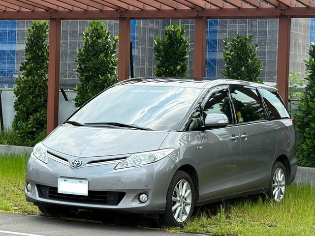 TOYOTA豐田 PREVIA  第1張相片