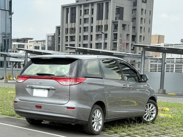 TOYOTA豐田 PREVIA  第18張相片