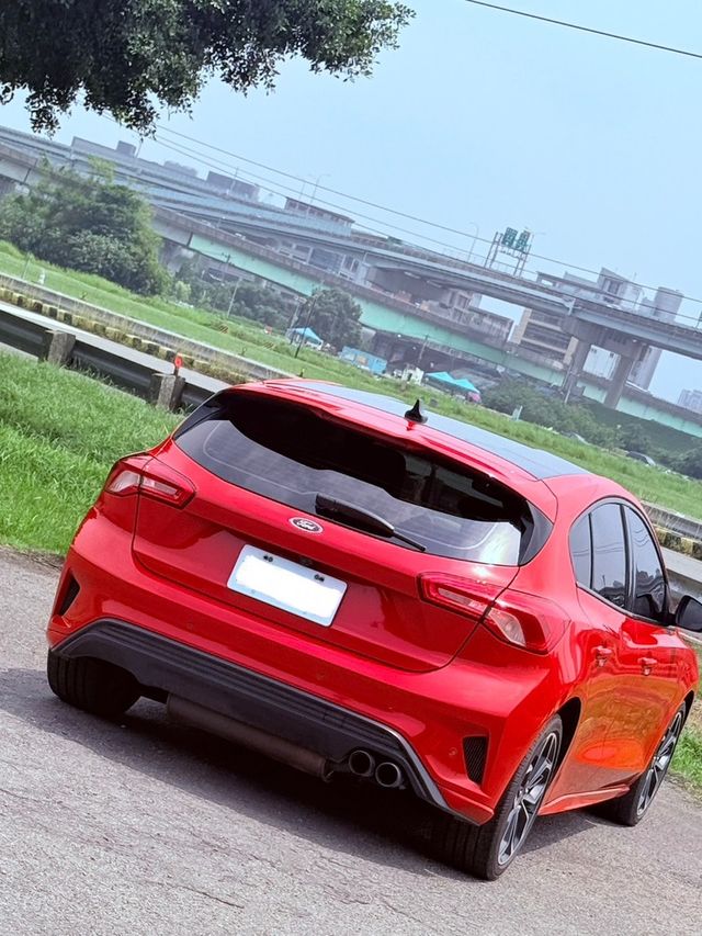FORD福特 FOCUS ST  第14張相片