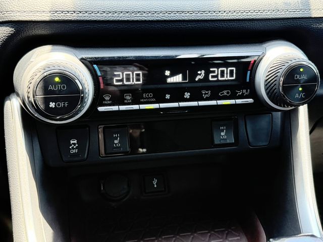 TOYOTA豐田 RAV4  第11張相片