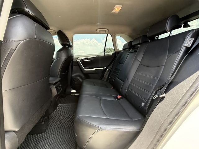 TOYOTA豐田 RAV4  第15張相片