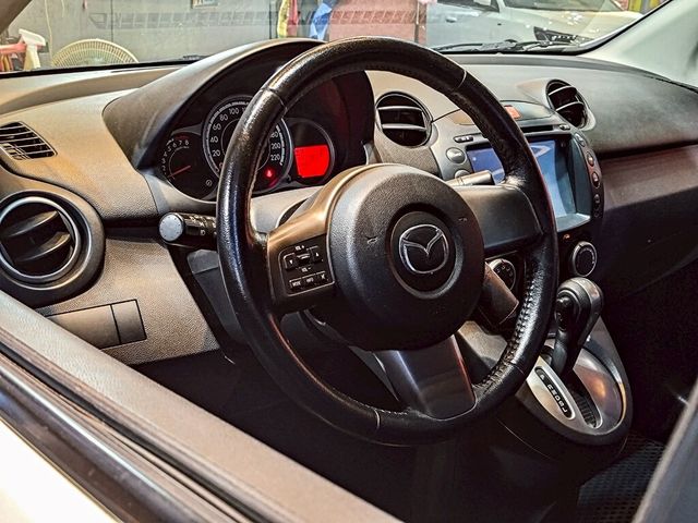 MAZDA馬自達 MAZDA 2  第8張相片