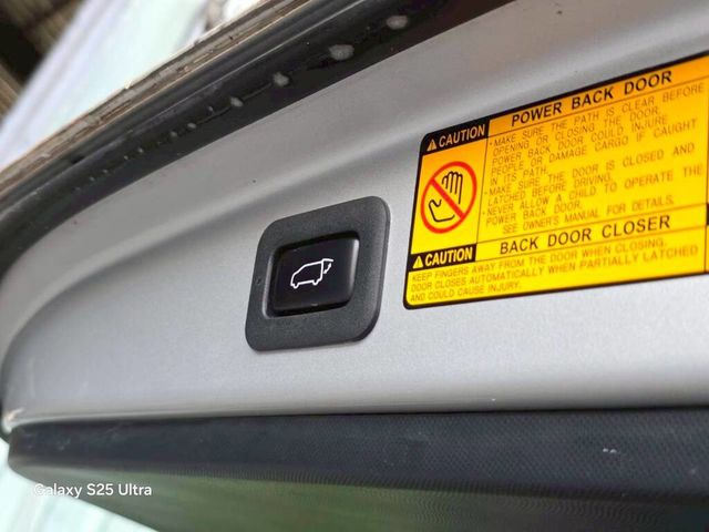 TOYOTA豐田 PREVIA  第2張相片