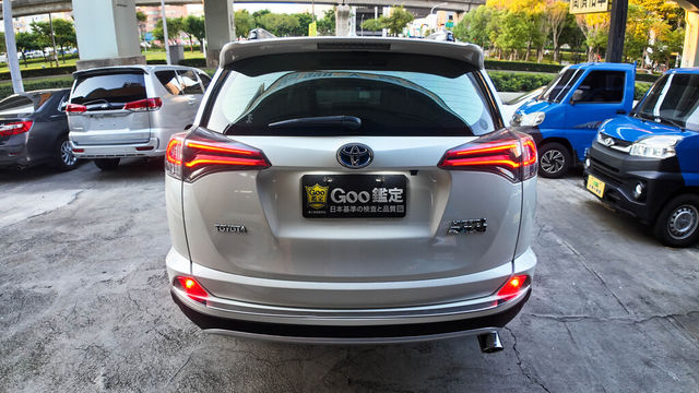 TOYOTA豐田 RAV4  第6張相片