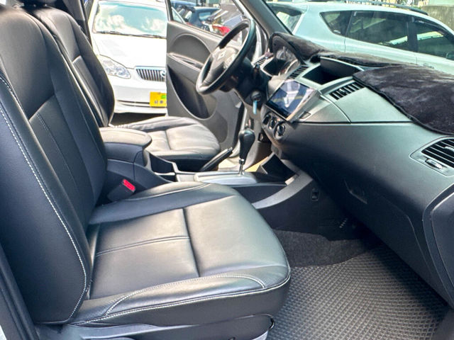 MITSUBISHI三菱 ZINGER  第12張相片