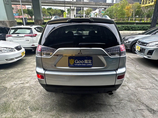 MITSUBISHI三菱 OUTLANDER  第6張相片