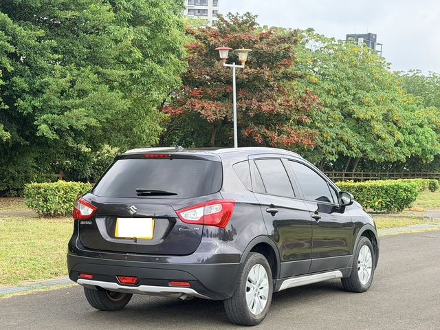 SUZUKI鈴木 SX4  第13張相片