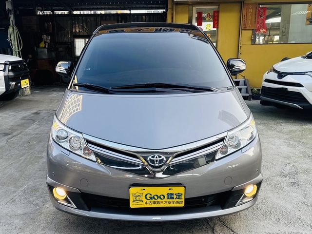 TOYOTA豐田 PREVIA  第2張相片